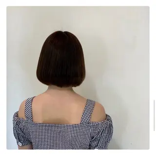 ショート カラー 髙橋 咲希のヘアスタイル