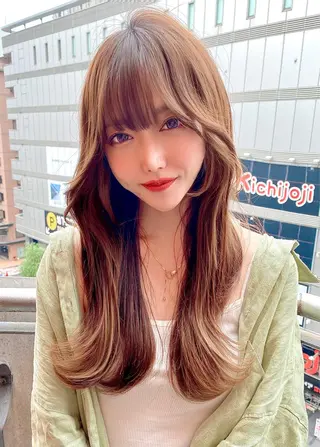 セミロング 大人可愛いレイヤー 大田のヘアスタイル