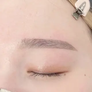 アイブロウ エサージュ　池袋店所属・エサージュ 池袋店の眉毛・アイブロウイメージ