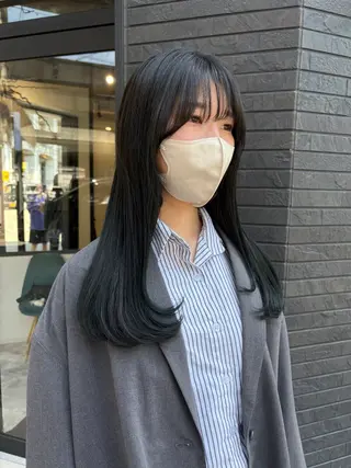 ロング カラー 河野 いずみのヘアスタイル