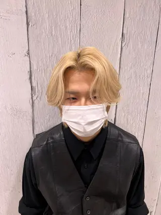 メンズ 透明感カラー✨️山内 七鐘のヘアスタイル