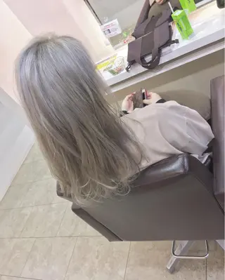 セミロング カラー は まべのヘアスタイル