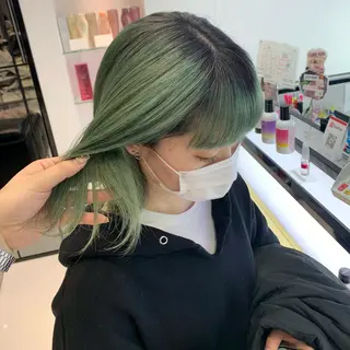 ミディアム カラー ハッシュカット/ハイ トーン/MANAMIのヘアスタイル