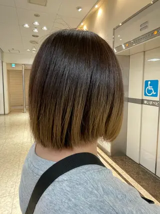 ミディアム いとう このみのヘアスタイル