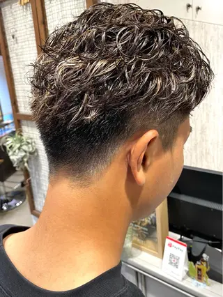 ショート Jor(ヨル)所属・白木 遥太のヘアスタイル