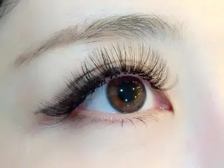 マツエク・マツパ 稲野🌙OLIVIA 池袋🌙代表のマツエク・マツパデザイン