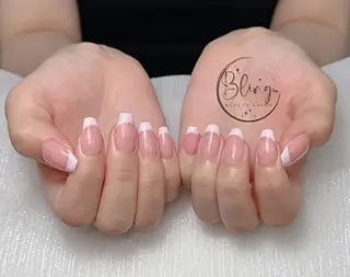 ミディアム Bling Salonのネイルデザイン