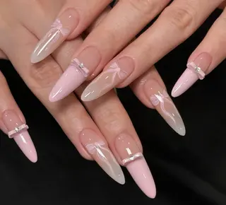 ネイル エ リのネイルデザイン