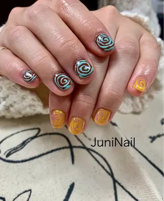 ネイル JuniNail 주니네일🇰🇷suのネイルデザイン