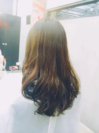 セミロング ロング パーマ nable.所属・栗林 実莉のネイルデザイン