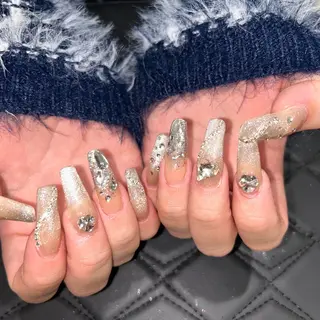 ネイル MARUCHU SAE👽のネイルデザイン