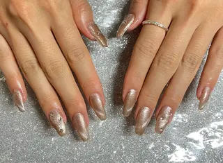 ネイル VIERU 🌈🎀💖のネイルデザイン