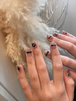 ネイル Elle. RIONのネイルデザイン