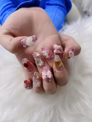 ネイル 菲菲ネイルサロン所属・FF フィフィネイルサロンのネイルデザイン