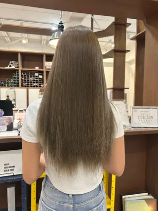 ロング カラー 透明感カラー🪽 mioのヘアスタイル