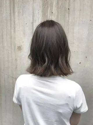 ショート カラー ボブ・レイヤーカット 吉敷航一のヘアスタイル