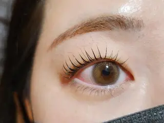 マツエク・マツパ 💜bora .のネイルデザイン