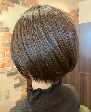 ショート カラー Parfait 山本のヘアスタイル