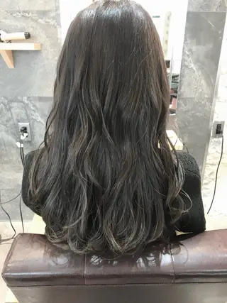 ロング カラー AUBE hair ales福岡平尾店所属・塚本 昂のヘアスタイル