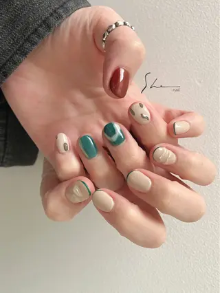 ショート SHE所属・SHE adusaのネイルデザイン