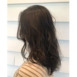 ミディアム sand&rose所属・逗子、パーマスタイル ナオイカイラのヘアスタイル