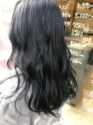 セミロング カラー 樋渡 侑希のヘアスタイル