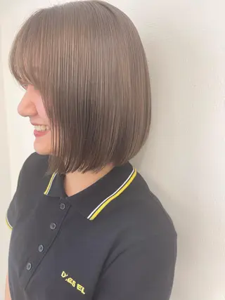 ショート カラー pole/apartment所属・💓パーマ，💗 レイヤーカットのヘアスタイル