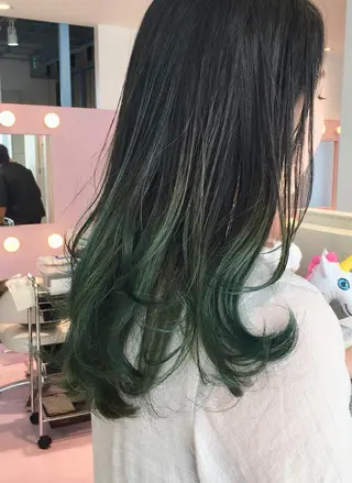 セミロング 所渉/韓国レイヤー /ウルフカットのヘアスタイル