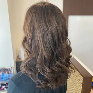 ロング カラー 堀内 七海のヘアスタイル