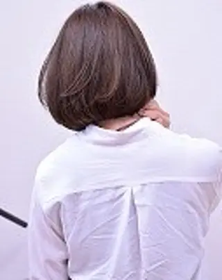 ミディアム シ マのヘアスタイル