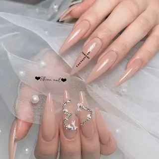 ネイル サイナ🎀 長さだし&デザインのネイルデザイン