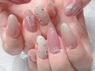 ネイル 芦辺 香奈のネイルデザイン
