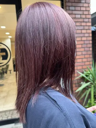 カラー エイトウメダ 店長　稲尾友則のヘアスタイル