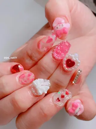 ネイル JINI NAIL所属・ジニ ネイルのネイルデザイン