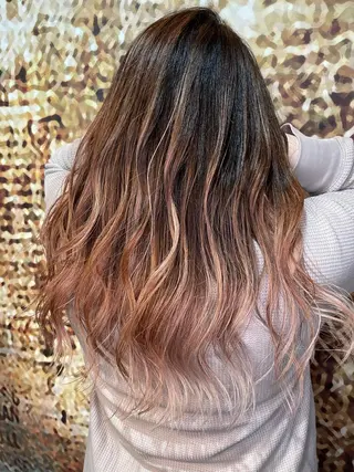 ロング カラー レイヤーカット匠 イソザキノリユキのヘアスタイル