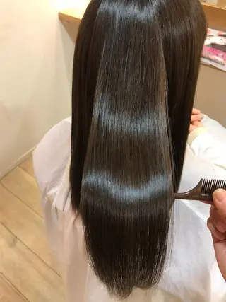 セミロング 勝沼 佑季のヘアスタイル