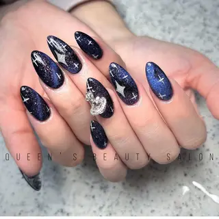 ネイル Queens みなみのネイルデザイン