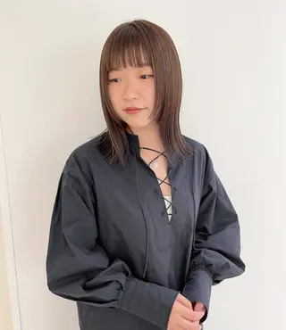 ミディアム カラー iet.所属・ウルフ/ボブ/耳ツボ ジュエリー◎ricoのヘアスタイル