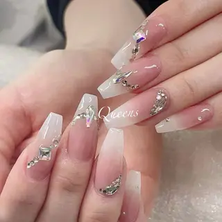 ネイル Queens 榊 まおのネイルデザイン