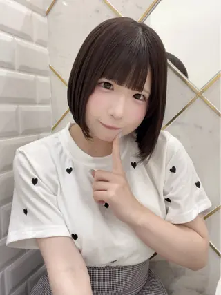 ミディアム カラー 新井 凪のヘアスタイル