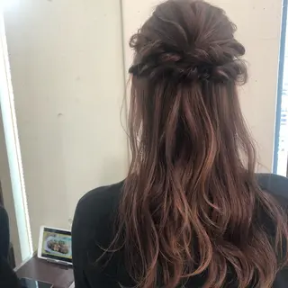 ミディアム カラー パーマ ヘアアレンジ apish aoyama所属・武 愛子の眉毛・アイブロウイメージ