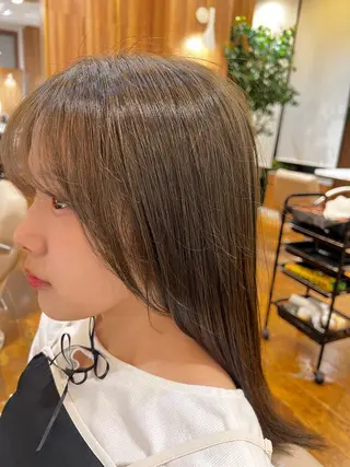 セミロング カラー トーンアップ🦢 ユメのヘアスタイル