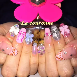 ネイル Lacouronne NATSUMIのネイルデザイン