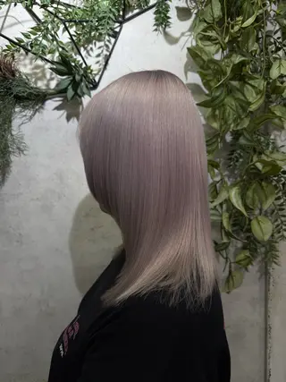 ミディアム Apollo所属・ハイトーン/ブリーチ MAYURI🌺のヘアスタイル