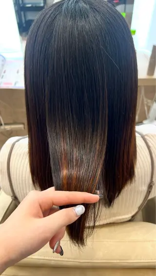 ミディアム 山下 稚葉 艶髪/透明感カラーのヘアスタイル