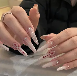 ネイル ENSalon 愛佳のネイルデザイン