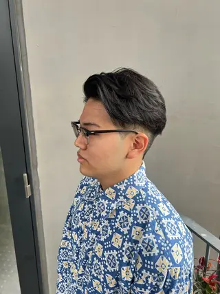 メンズ ダブルカラー寒色系 ボリューム改善ハヤトのヘアスタイル