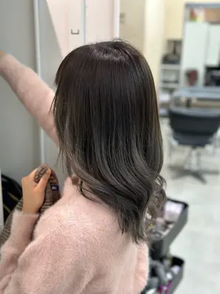 セミロング カラー 🤍透明感カラー🤍 Moeのヘアスタイル