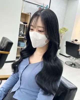 ロング カラー 𝐑𝐲𝐮𝐤𝐢 【店長】ALEAPのヘアスタイル