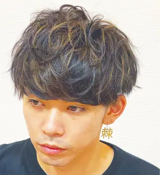 ショート カラー パーマ ヘアアレンジ メンズ 🔥メンズパーマ特 化🔥渡辺一翔🔥のヘアスタイル